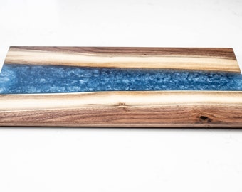 Charcuterie Board - Medium - Live Edge Walnut & Epoxy - English Sky - 17-1/2" X 9-1/2" X 1"