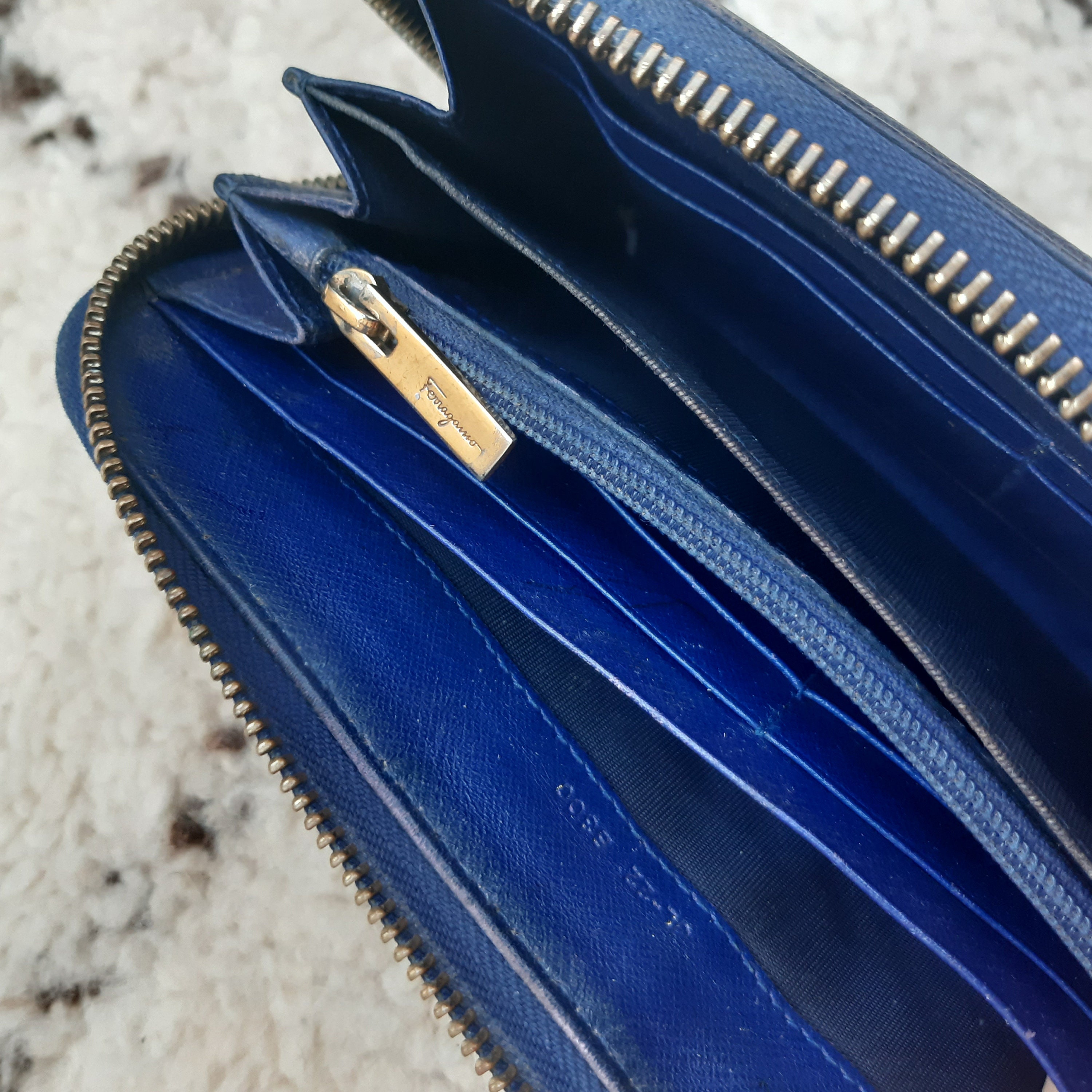 Ferragamo wallet blue deals