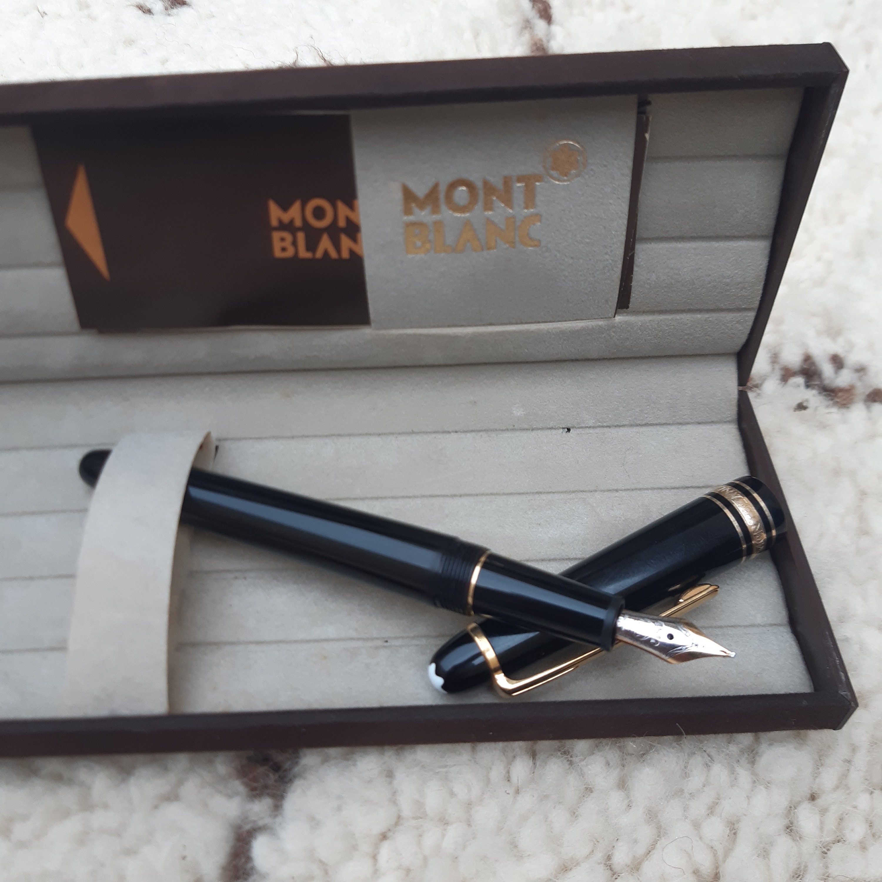 Meisterstück Around the World in 80 Days Classique Fountain Pen - Luxury Fountain  pens – Montblanc® PH