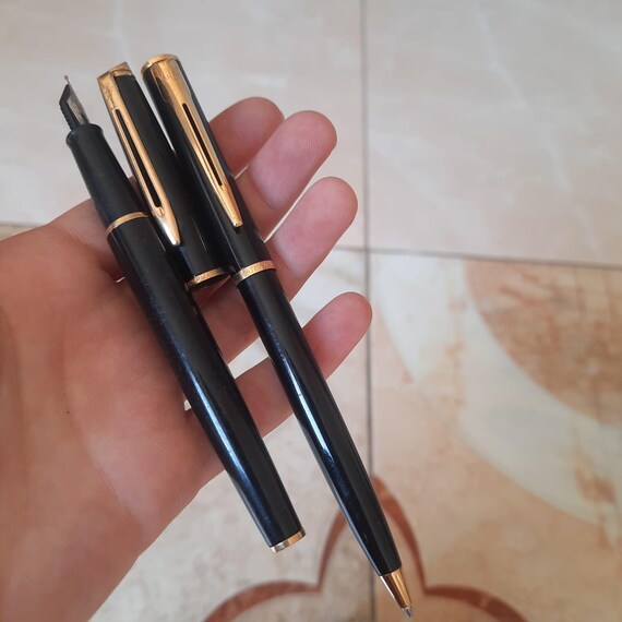 WATERMAN 万年筆 ボールペン2本セット 黒 ウォーターマン万年筆とボールペン2本セット（フランス製、女性/男性へ