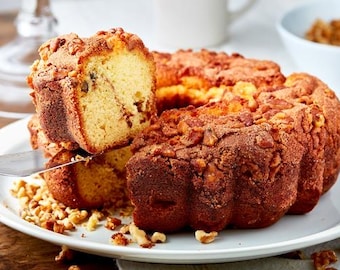 New England style Cinnamon Walnut Coffee Cake 8” Round Buttery Fresh Daily serves 10-14