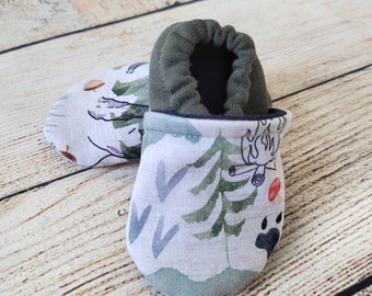 FREE SHIPPING Wilderness baby slippers, soft sole shoes