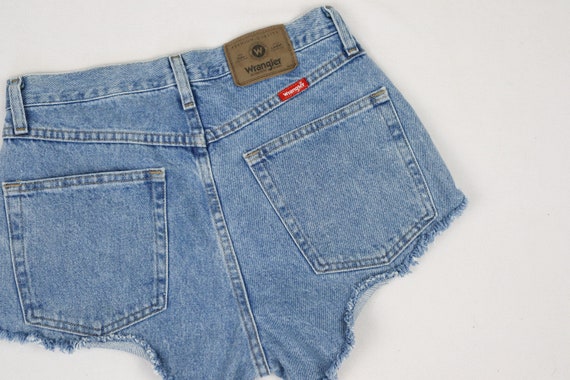 Vintage Wrangler High Waisted Shorts Medium Wash … - image 2