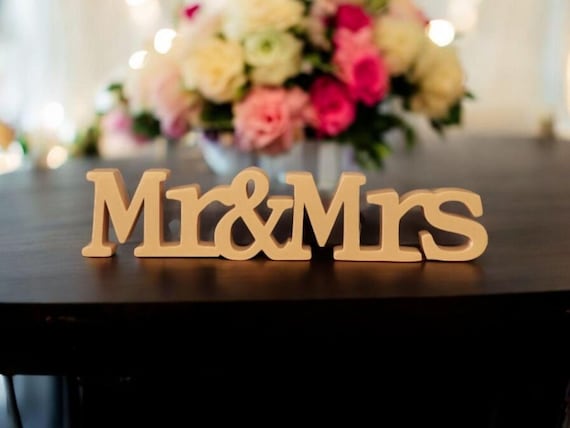 Freestanding Mr & Mrs Wedding Sign | Freestanding Wedding Signs | Modern Wedding Decor | Bride and Groom Wedding Reception Table Sign | Gift