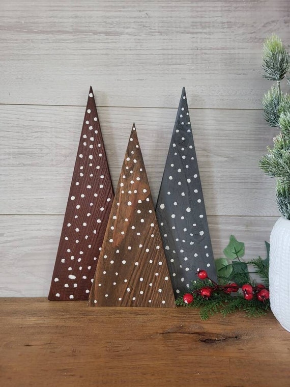 Farmhouse christmas tree set | winter table centerpiece | rustic home decor | fireplace mantle decor | holiday decorating | gift trends 2021