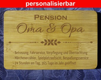 Holz-Schild Schneidebrett mit individuellem Text, Motiv "Pension 1" - 22 x 14 cm, Bambus, Pension Oma Mama Opa Papa