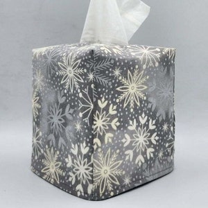 Snowflake Fabric Tissue Box Cover: Winter Decor