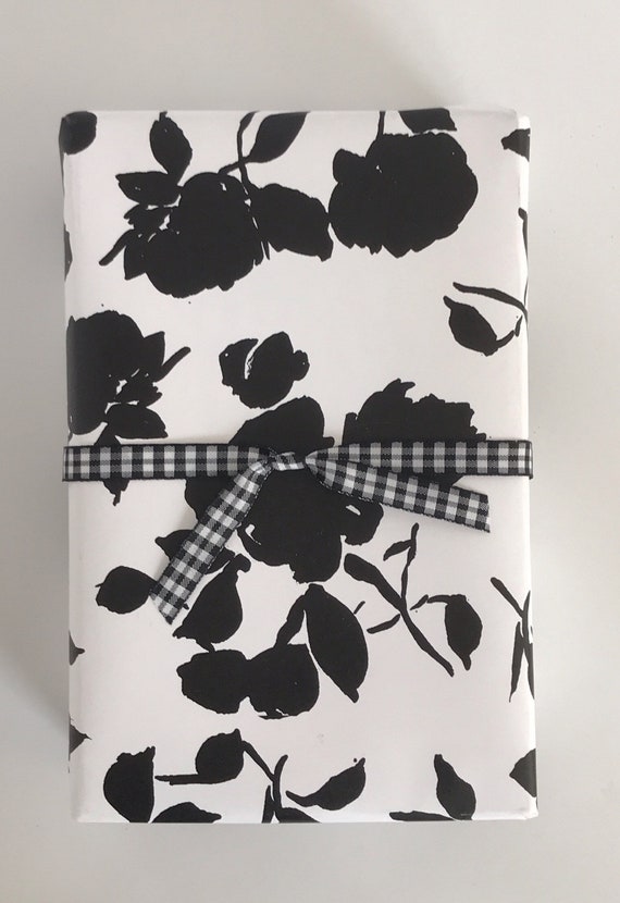 Black and white floral wrapping paper discount