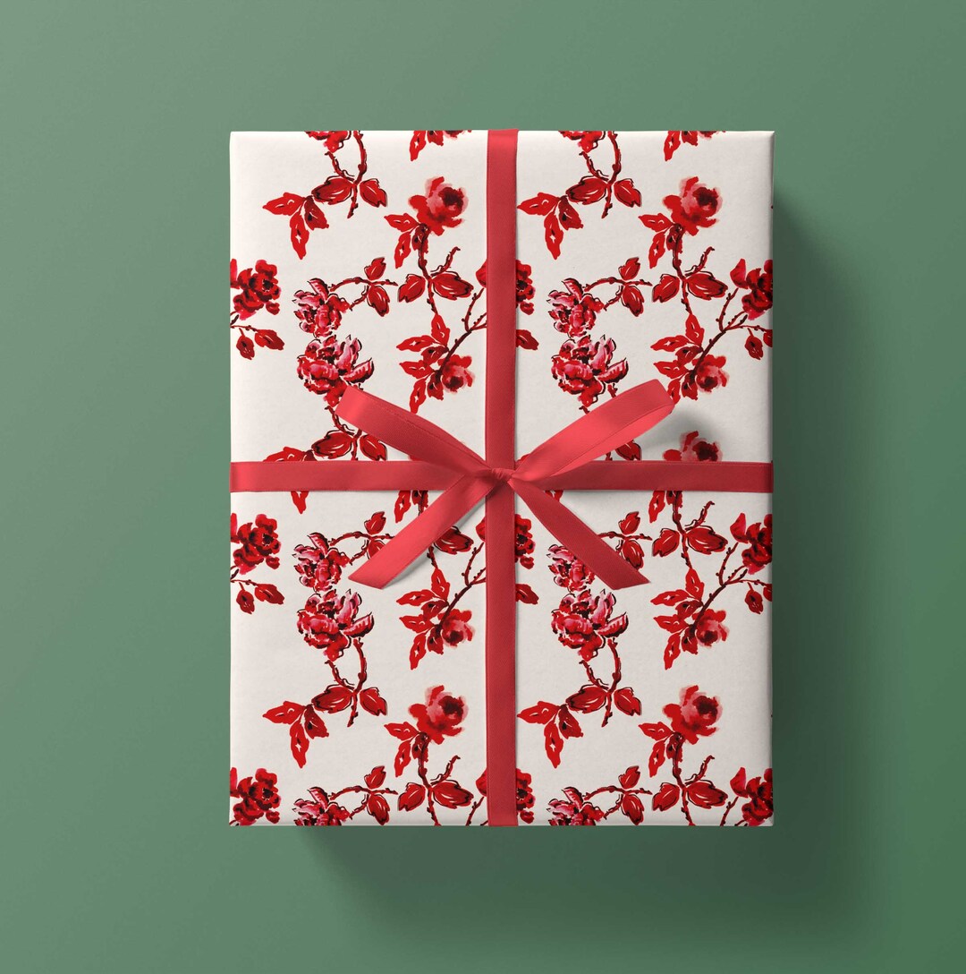 Wrapping Paper: Red Blooming Roses {gift Wrap, Birthday, Holiday ...