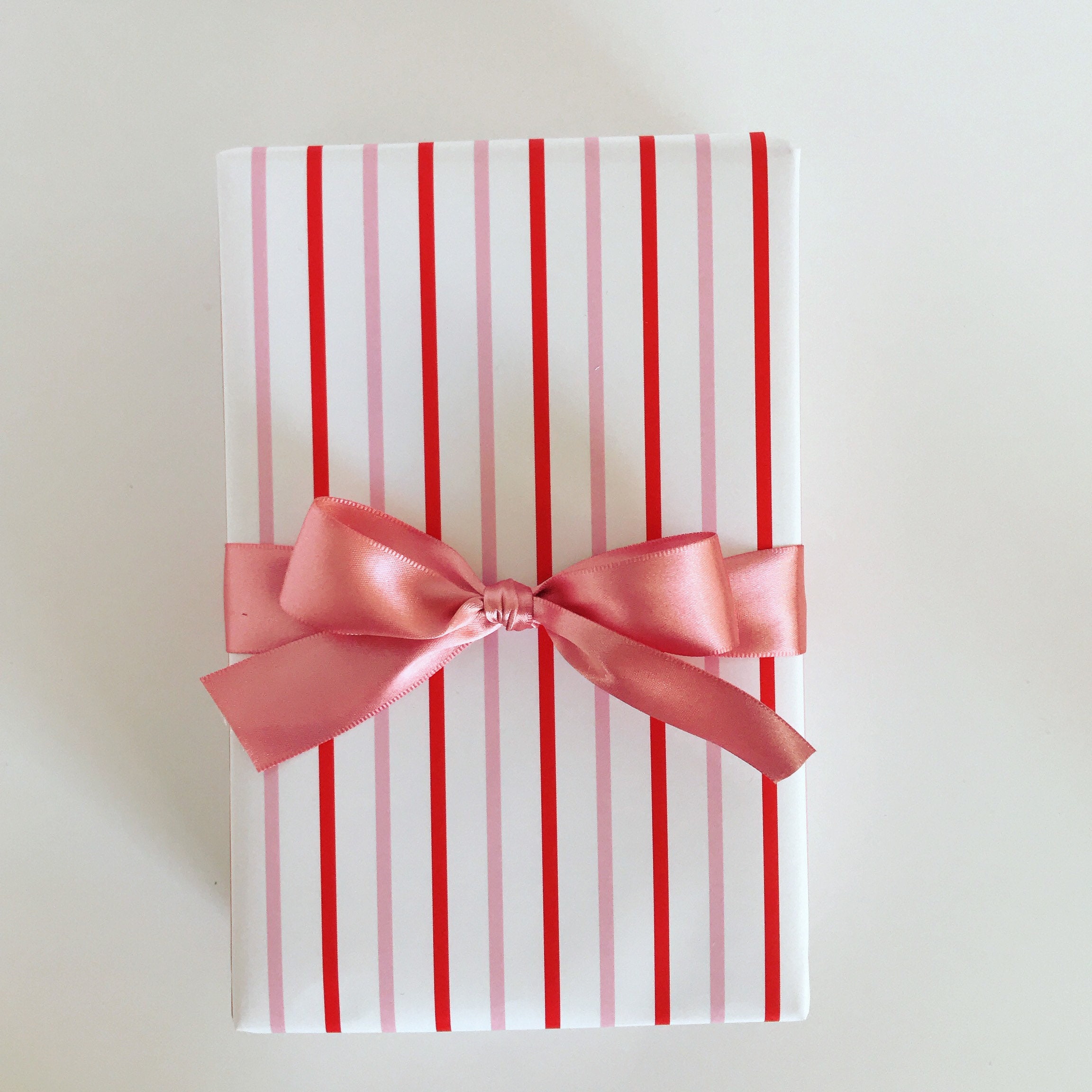 Old Fashioned Retro Christmas Stripe Pattern Pink Wrapping Paper Sheets
