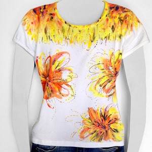 HAND-PAINTED T-Shirt Swarovski Crystals Women Flowers Orange Cotton Stretch Autor&#39;s Work Tee Bright T-shirts Women Summer Yellow Flowers