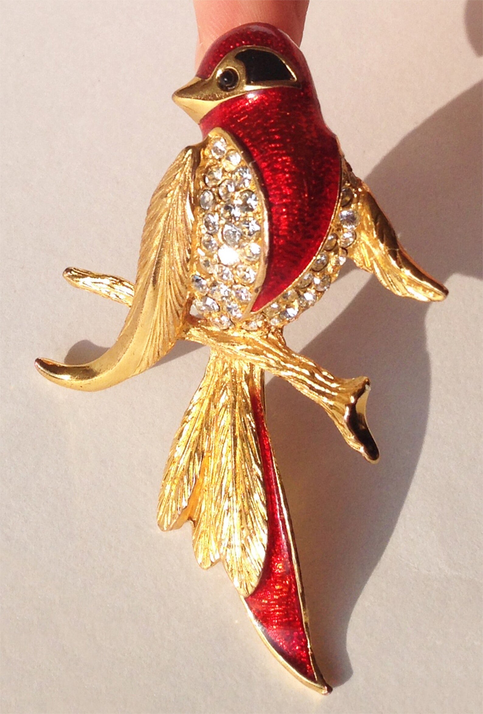 Broche Vintage Pingouin Strass - Marque Carven, Occasion, Couleur Rouge