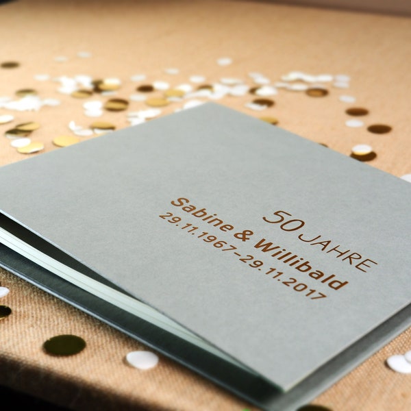 Hochzeits-Gästebuch für Goldene Hochzeit mit Fragen personalisiert mit Namen und Datum