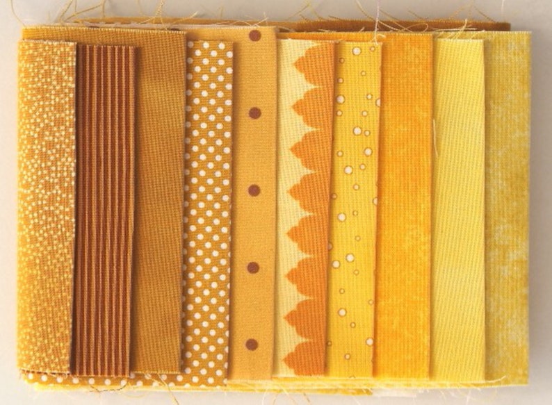 Stoffpäckchen gelb mit 10 Patchworkstoffen aus 100% Baumwolle in 10 cm Breite/55 cm Länge asp-011 Bild 1