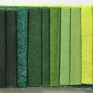 Fabric package green with 10 patchwork fabrics made of 100% cotton in 10 cm width/55 cm length - asp-083