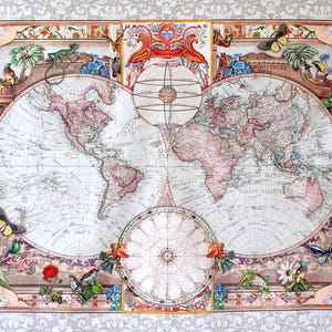 Könnte beinhalten: Eine dekorative Weltkarte im Vintage-Stil mit hellem Hintergrund. Die Karte zeigt die Kontinente in Rosa und Weiß, mit dekorativen Bordüren, Schmetterlingen und floralen Akzenten. Die Karte ist mit einem dekorativen Rahmen versehen.