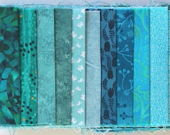 Stoffpäckchen türkis mit 10 Patchworkstoffen aus 100% Baumwolle in 10 cm Breite/55 cm Länge -  asp-061