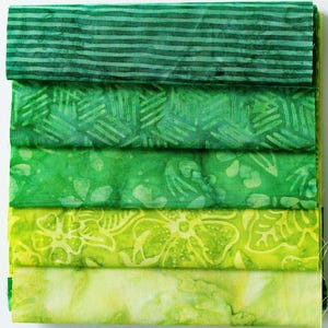 Stoffpaket Batikstoffe grün - 5 Stoffe à 15 cm x 55 cm - asp287