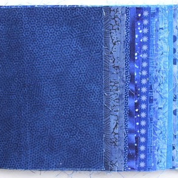 Stoffpäckchen blau mit 30 Patchworkstoffen aus 100% Baumwolle in 15 cm x 15 cm -  asp-050