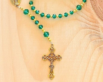 Green Crystal Rosary, Catholic Rosary, Green Crystal prayer beads, Rosary Necklace, Religious Jewelry, Christian Jewelry, Wedding Rosary