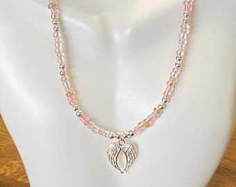 Engel vleugels ketting, engel vleugels kralen ketting, roze kralen ketting, zilveren engel vleugels ketting, engel sieraden, cadeaus voor haar
