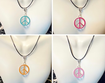 Peace Sign Necklace, Boho Retro Jewelry, Peace Sign, Turquoise Peace Sign, Peace Sign Choker, Hippie Jewelry, 60s 70s Hippie Jewelry