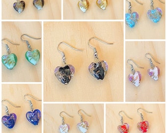 Boucles d'oreilles coeur au chalumeau, boucles d'oreilles coeur, boucles d'oreilles en perles de verre, boucles d'oreilles en perles au chalumeau, boucles d'oreilles en perles de cristal, délicates, Saint-Valentin