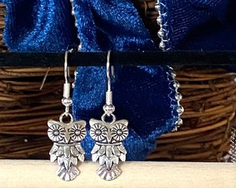 Owl Dangle Earrings, Owl Earrings Silver, Owl Earrings for Women, Owl Earrings Dangle, Gifts for Her