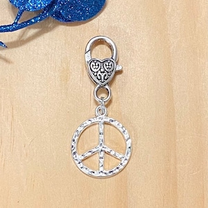 Breloque de sac à main signe de la paix, breloque de sac à main hippie coloré, bling bling sac à main fille, breloque de sac à main en argent, breloque de collier pour animal de compagnie, bling de sac à main, cadeaux pour animaux de compagnie