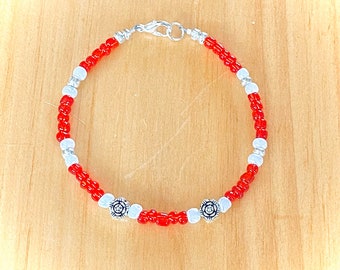 Red Beaded Bracelet, Valentine Red Friendship Bracelet, Holiday Jewelry, Seed Bead Bracelet, Christmas Seasonal, Gifts for Her