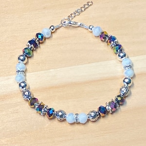 Lila irisierender Kristall Armband, Kristall Armband Lila Töne, Lila Kristall Armband, Kristall Armband Frauen, Statement Armband