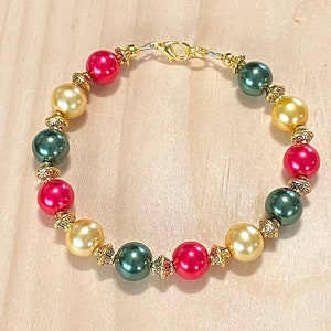 Pearl Bracelet, Christmas Pearl Bracelet, Red, Gold and Green Beaded Bracelet, Red Pearl Bracelet, Pearl Bracelet Women, Holiday Jewelry