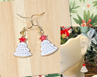 Christmas Tree Earrings, Holiday Jewelry, Holiday Earrings, Gold Christmas Tree Earrings, Festive Christmas Tree Earrings Dangle