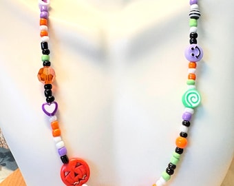 Collar de calabaza de Halloween, collar de cuentas de Halloween, joyería de calabaza, collar de cuentas espeluznante, bisutería de Halloween, collar de Halloween