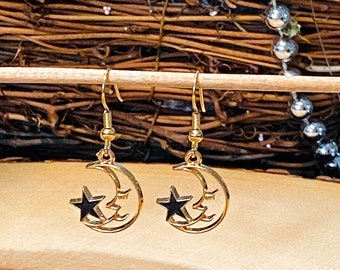 Moon and Star Earrings, Crescent Moon Earrings, Moon Dangle Earrings, Gold Moon Earrings, Celestial Earrings, Gifts for Her