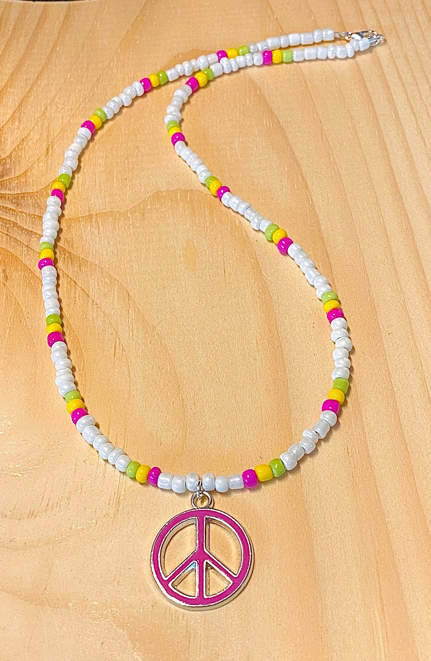 Collar de signo de paz con cuentas collar de signo de paz Etsy