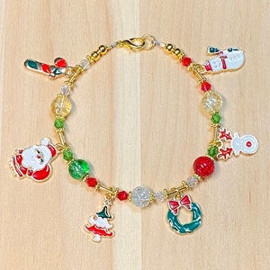 Christmas Charm Bracelet, Gold Christmas Charm Bracelet, Christmas Bracelet, Santa Bead Bracelet, Crackle Bead Charm Bracelet, Holiday Gift