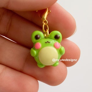Cute Baby Frog Resin Shaker Badge Reel or Key Chain, Cute Aquatic