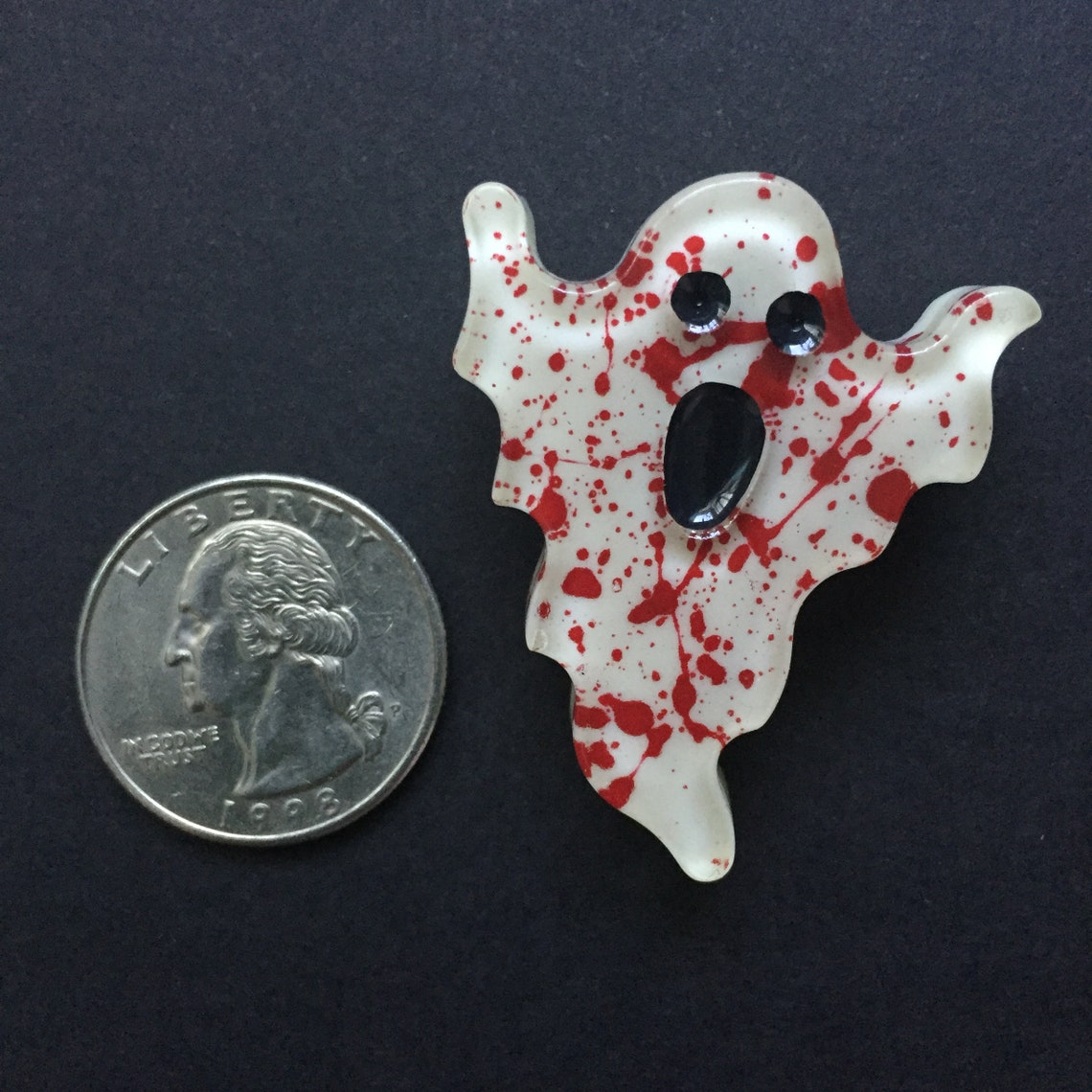 resin ghost with lantern sku 724262