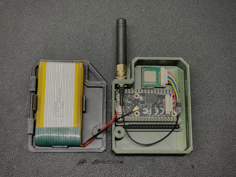 Complete Mesh Node Mini | Meshtastic | Meshcore | Heltec v4 GPS 3000mah LiPo | 915mhz LoRa Wifi & Bluetooth | Off Grid Communication Device image 17