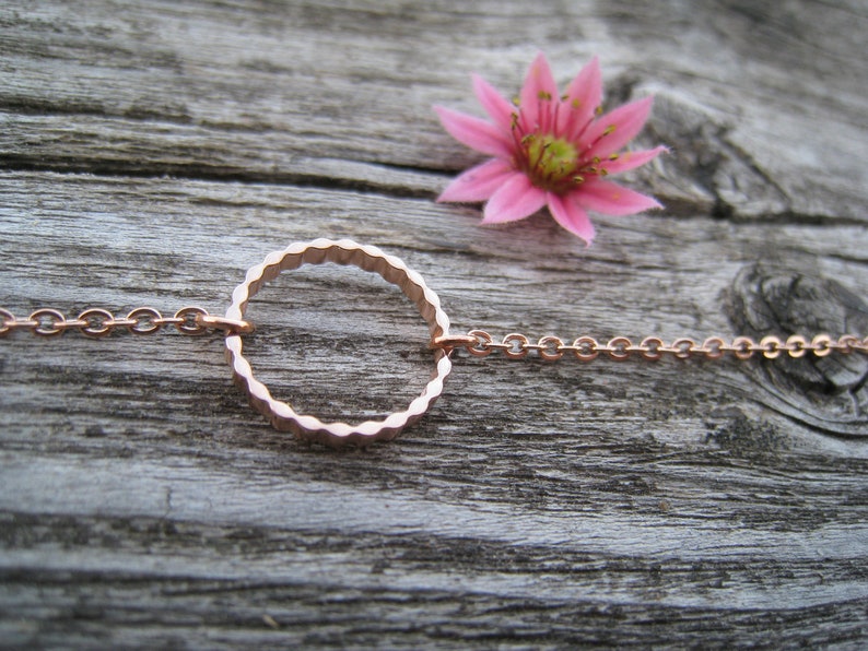 Feine gedrehte Kreis-Stecker roségold, Edelstahl, twisted circle, offene Kreise rosè, minimalistisch, Edelstahl rosevergoldet, 1 Paar Bild 8