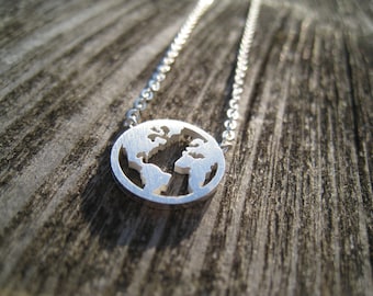Erde Halskette silber, Edelstahl Kette silber, Weltkugel Kette, minimalistisch, blauer Planet, Mutter Erde, Globus