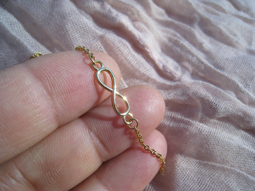 14K Yellow Gold Diamond Infinity Bracelet | Shin Brothers Jewelers Inc.