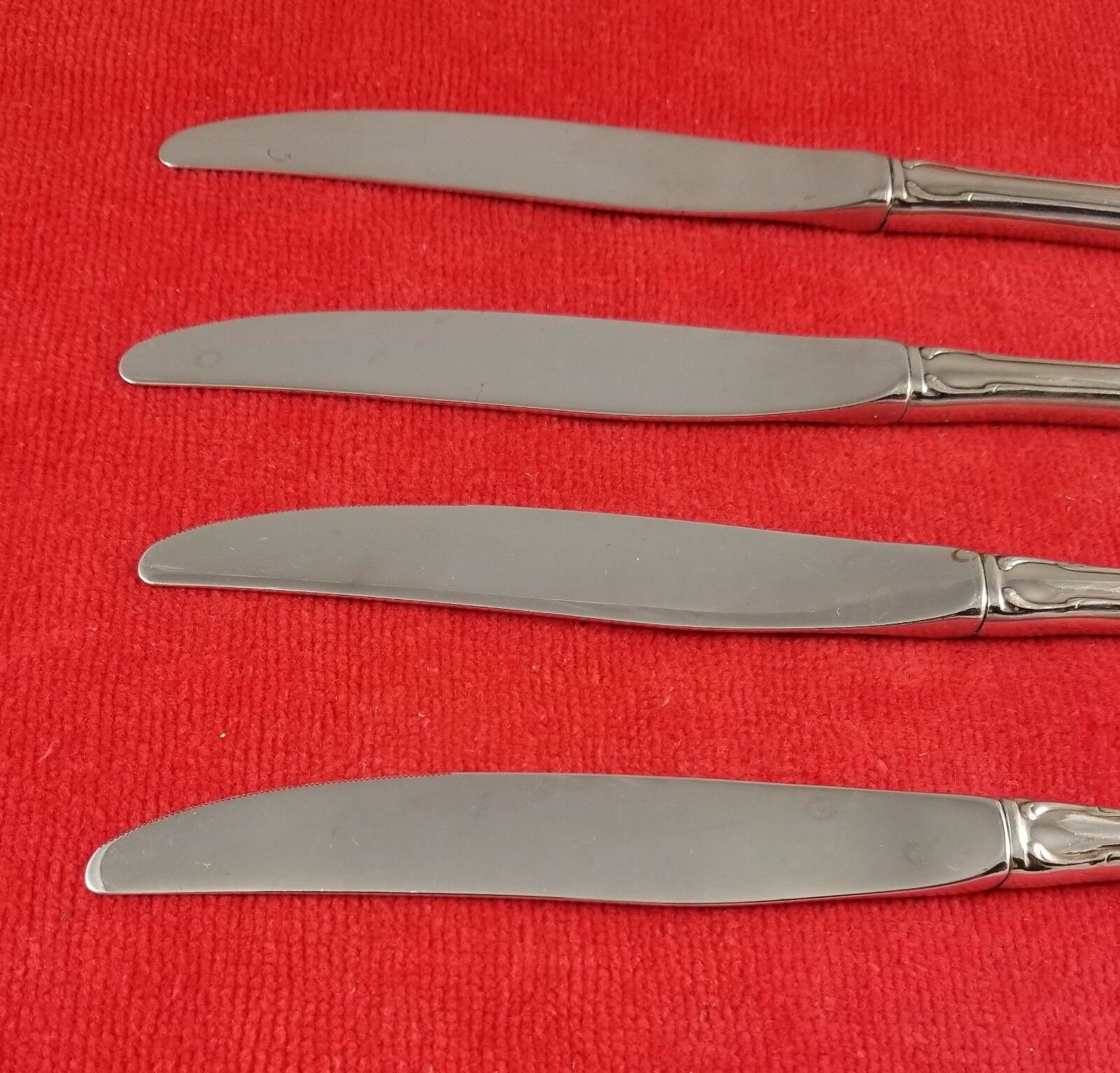 4 Dinner Knives Tennyson by Oneida Community Heirloom Cube Stainless
