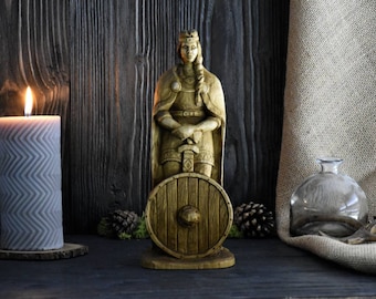 Wooden statue of Nordic Goddesse Freya, Norse mythology, pagans altar decor.