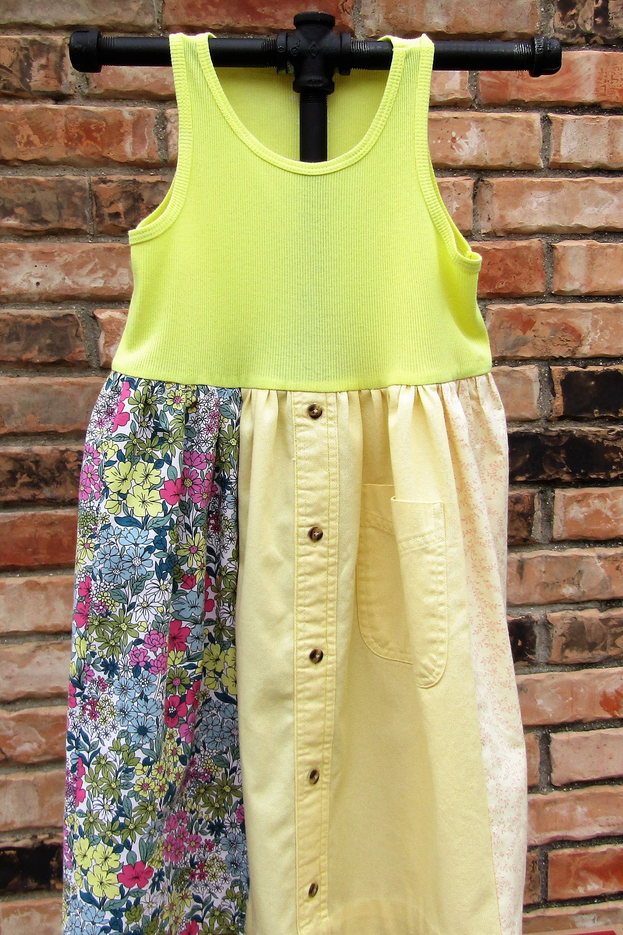 yellow sundress girls