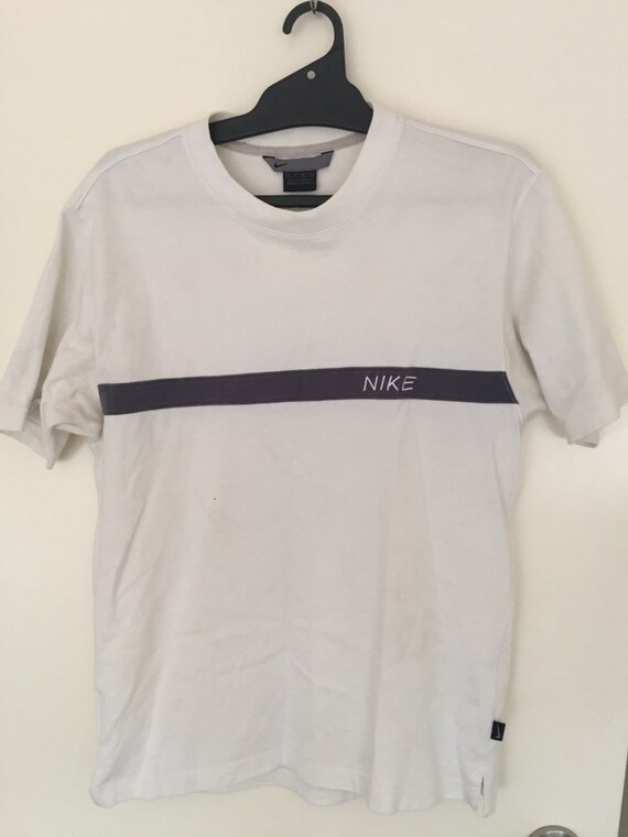 nike t shirt retro