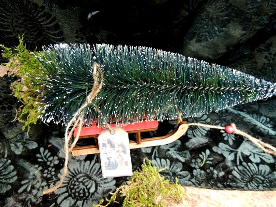 Miniatur Weihnachtsdeko Tannenbaum Auf Dem Schlitten Anhänger Für Den Wagen