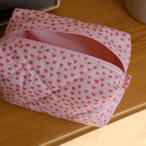 Gesteppte Kosmetiktasche pinke Herzen / Kulturtasche 3 Größen rosa Bild 4