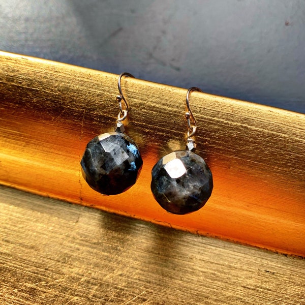 SouthNode XI - Dainty Faceted Larvikite Earrings - Sterling Silver Black Gemstone Crystal Black Labradorite Norwegian Moonstone